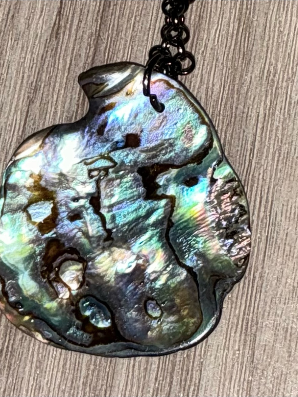 Iridescent Abalone Shell Pendant Necklace - Multicolor